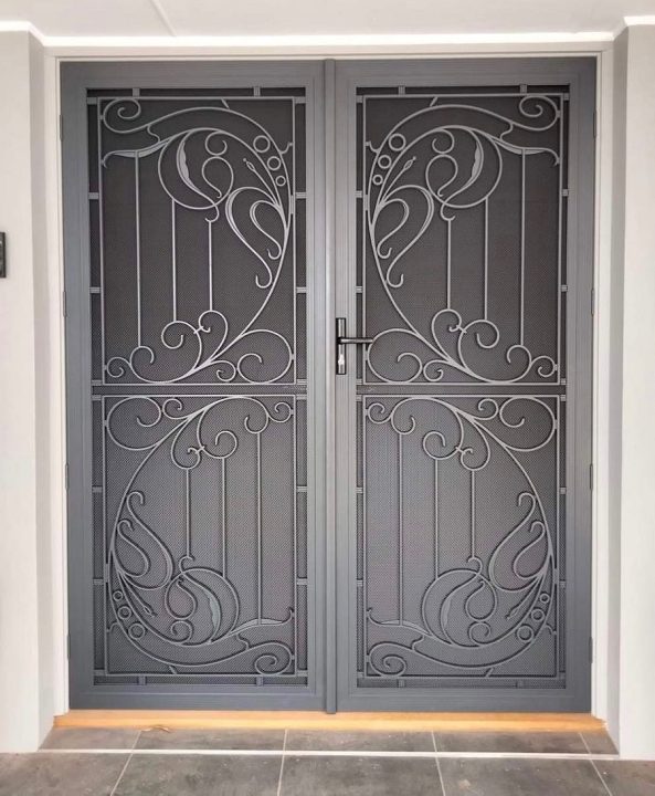 Vines Double Decorative Screen Doors